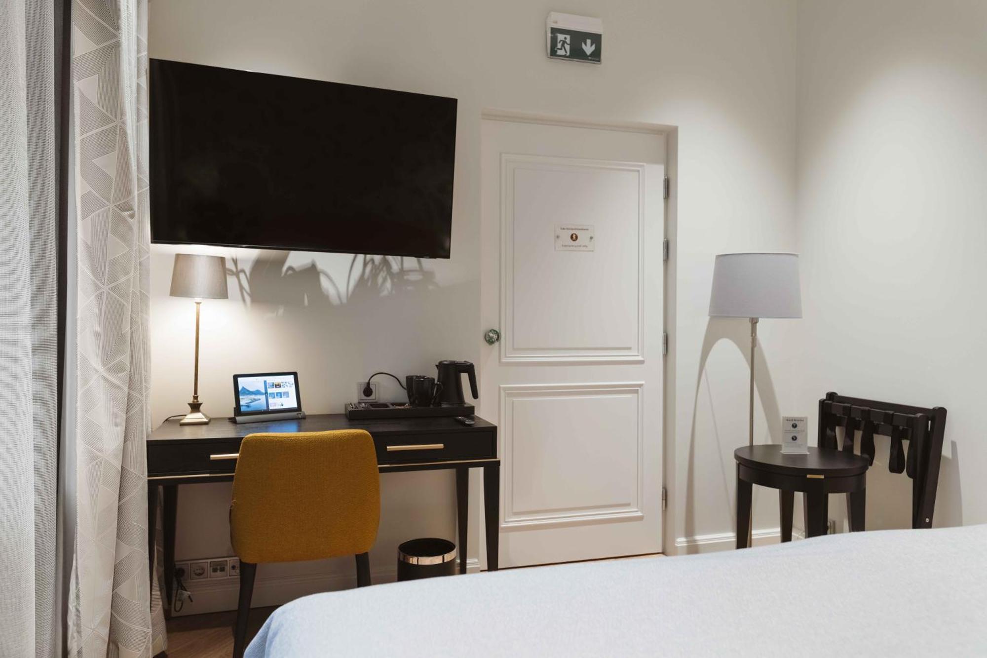 Hotel Bastian Helsingfors Exteriör bild